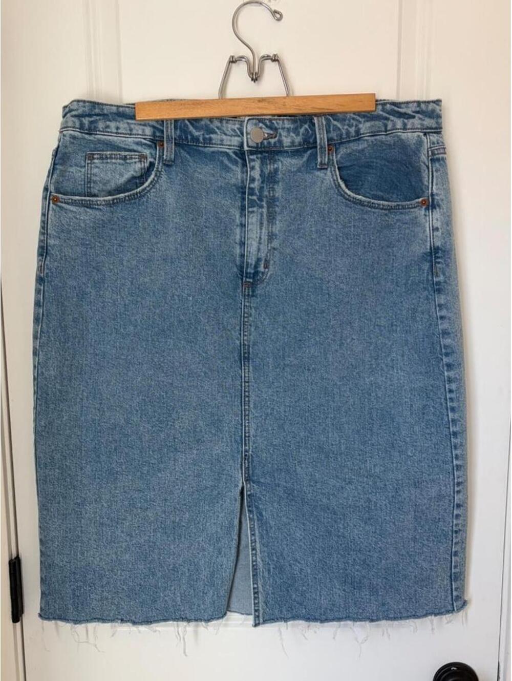 Denim midi skirt